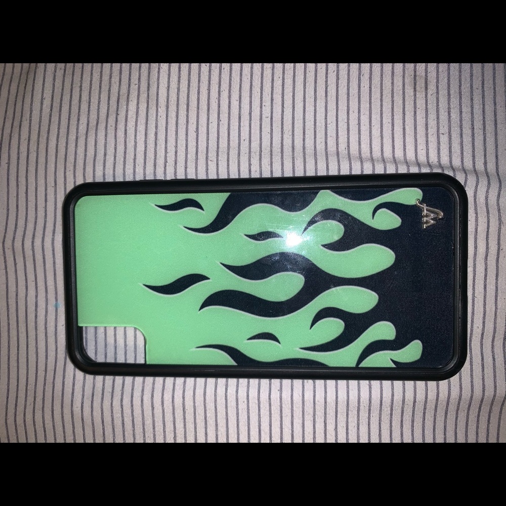 WILDFLOWER CASE